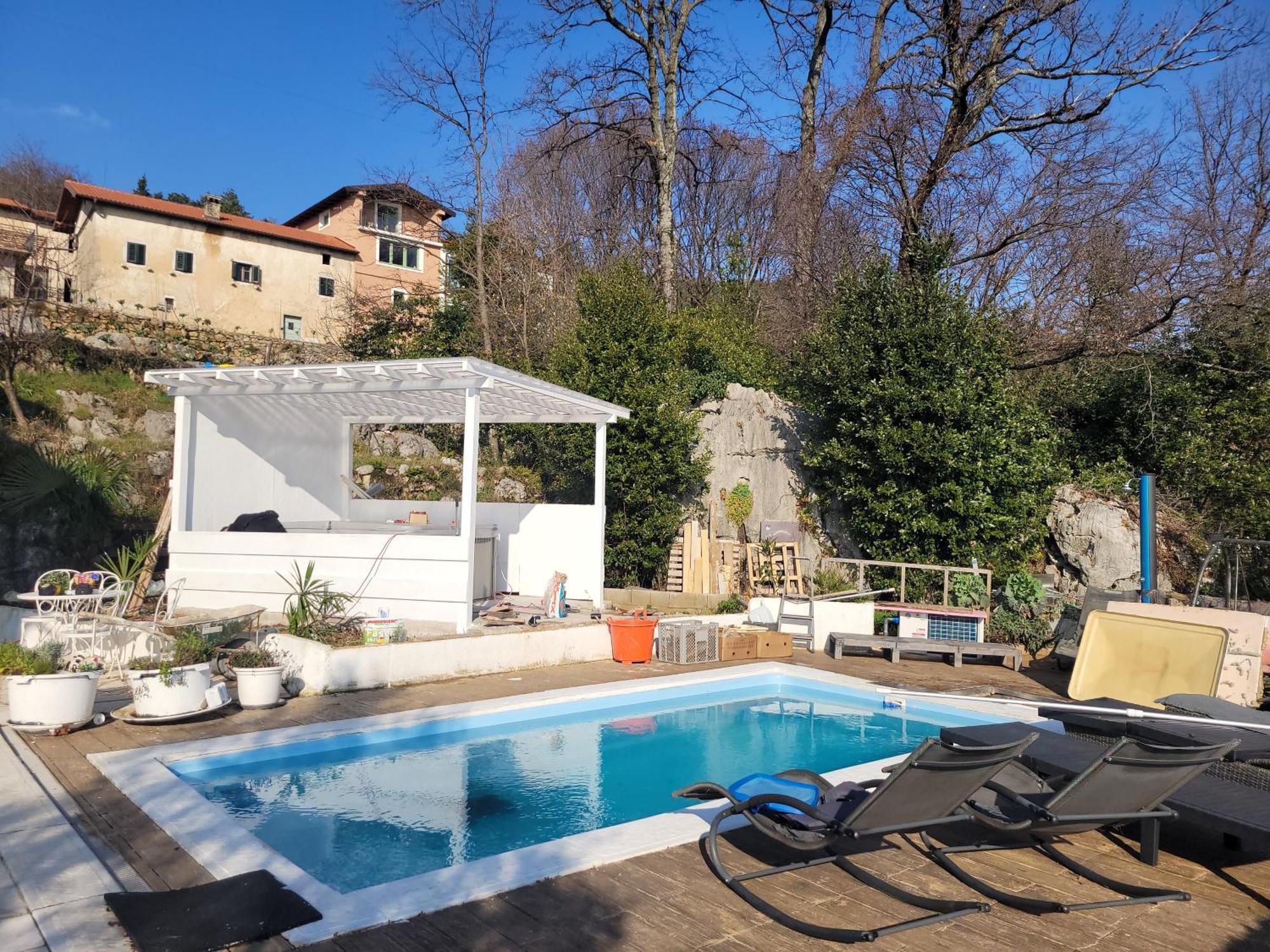 Apartments Chiara Mit Meerblick Und Pool Und Jacuzzi Laurana Esterno foto